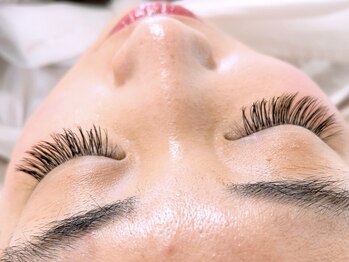 パールビューティーラッシュアンドネイル(Pearl Beauty Lash nail)/フラットラッシュ