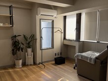 オータム(Autumn)の雰囲気（こだわりのリクライニングチェアでカウンセリングを行います。）