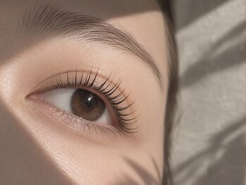 フアリ(Huali)の写真/「上げるだけ」じゃない♪似合わせラッシュリフトで理想の目元に