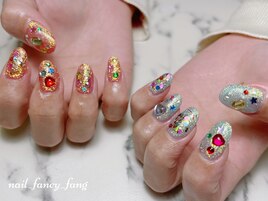 キラキラカラフルネイル