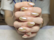 レノヴィア(Re:novia)の雰囲気（夏に人気のオーロラパウダーネイル♪涼し気な光沢感！）