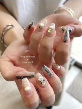 ニュアンスネイルデザイン