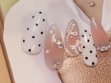 マジックガール 津田沼店(MagiqueGirl)/【ドット＆ビジューネイル】