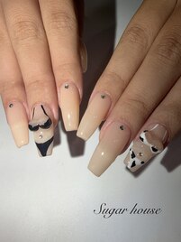 ビキニネイル