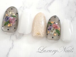 ドット＊押し花Nail