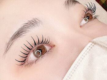 バルミー 代官山恵比寿(Balmy)/どこから見ても抜け目ないお目元