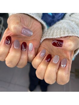 トータルサロン 白べぇーっ プラス/シンプルネイル♪