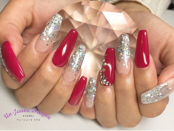 アン ジョーヌドラゴ/【ロング】スクエア赤ネイル