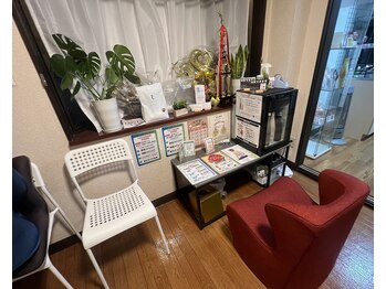 フミ(FUMI)/ FUMI受付待合室【東川口/整体】
