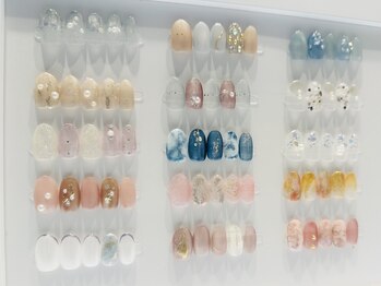mirai nail 錦糸町 ワンカラー/マグネット/フィルインの写真/【朝9時OPEN】忙しい朝もスピーディに◎種類豊富なアートから選べて「時短×おしゃれ」が叶う!