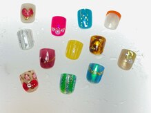 アールネイルズ(R Nails)/フットネイル親指2本アート