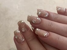 クルネ(QULNE)/シンプルキラキラネイル