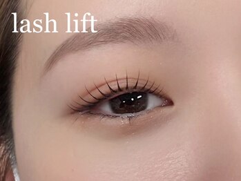 エサージュ 表参道店/まつ毛パーマ/担当：中富