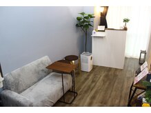 整体院アワヤ(AWAYA)/院内写真（待合室）