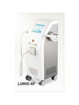 シキ(SIKI)/脱毛機はルミクスを導入