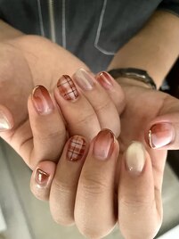 秋色チェックネイル