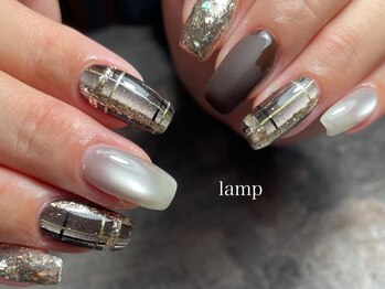 ランプ(lamp)/チェックネイル