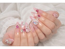 ビジューネイル