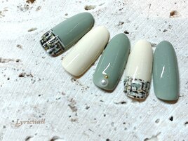 大人カラーのツイードネイル