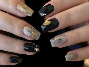 クルネ(QULNE)/ネイビーグレーネイル