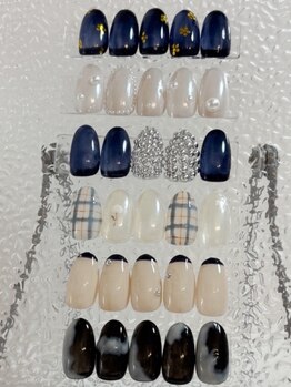 ネイル・アイメニューの同時施術が可能