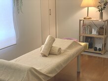 小さなサロンですが居心地良くレイアウトしています♪