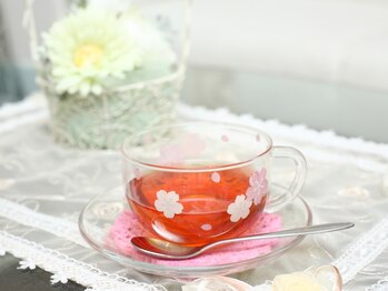 サロンドアイ(SALON DE AI)/英国のコーディアルハーブティー