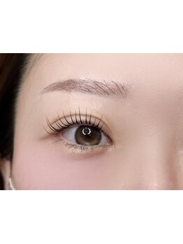 ナチュラル上品な目元にしたい