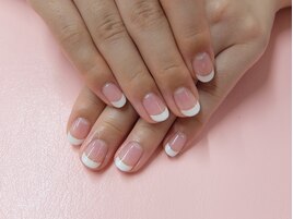 上品ホワイト白フレンチネイル