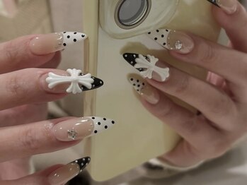 ミュウミュウ(miumiu)/春ネイル