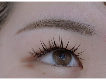 土曜日のクジラ 黒崎店/眉毛 眉毛スタイリング