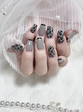 ミニョン(Minyon)/ヒョウ柄♪秋ネイル