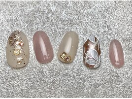 【初回オフ無料】キラキラネイル