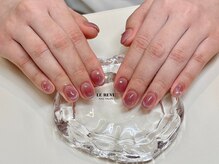 ルレーブ(LE REVE)/チークマグネットフレンチネイル