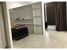 先進もみほぐしの雰囲気（施術のところ）