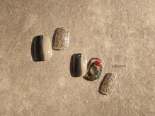 シルニー リム(Silny rim)/アシンメトリーニュアンスネイル