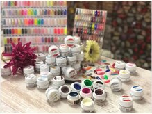 アジュールネイル 川西店(AzurNail)の雰囲気（全メニューオフ込み！何度来ても同じ価格！カラーは700色以上！）