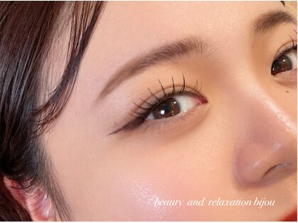 ビジュゥ JR甲子園口駅前 本店の写真