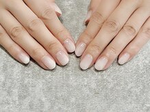 ヒールネイル(heal nail)/白グラデーション.