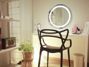 サロン ド モナ(salon de mona)/【メイクスペース】