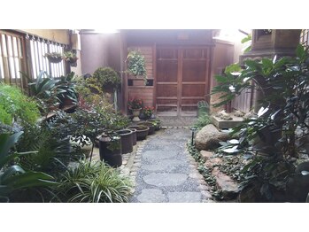 リカ/エステルームの玄関