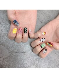 痛ネイル