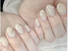アリイネイルズ(ALII Nails)/ホワイト系ミラーネイル