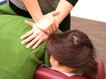 マハロ整体 津新町(MAHALO)/慢性的な首肩こりに