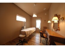 ポーラ 新居浜店(POLA)/旅するような非日常。フランス。