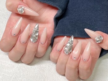 カナネイル(Kana Nail)の写真/《長さだし/スカルプ》美フォルムにこだわったスカルプ施術で理想のお手元に♪