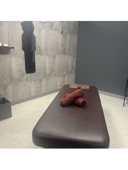 全力ストレッチ 大宮東口店/施術室