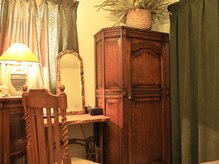 Relaxation Salon Lani【アロマ/リンパ/オイルマッサージ/ロミロミ/もみほぐし】の雰囲気（ヨーロッパアンティークにもこだわってます！）