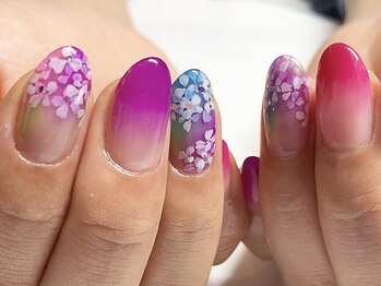 サロンドフォーエイチ(salon de 4H)/紫陽花ネイル