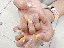 ネイル ビューティーマジック 葛西本店/イエローフラワーネイル